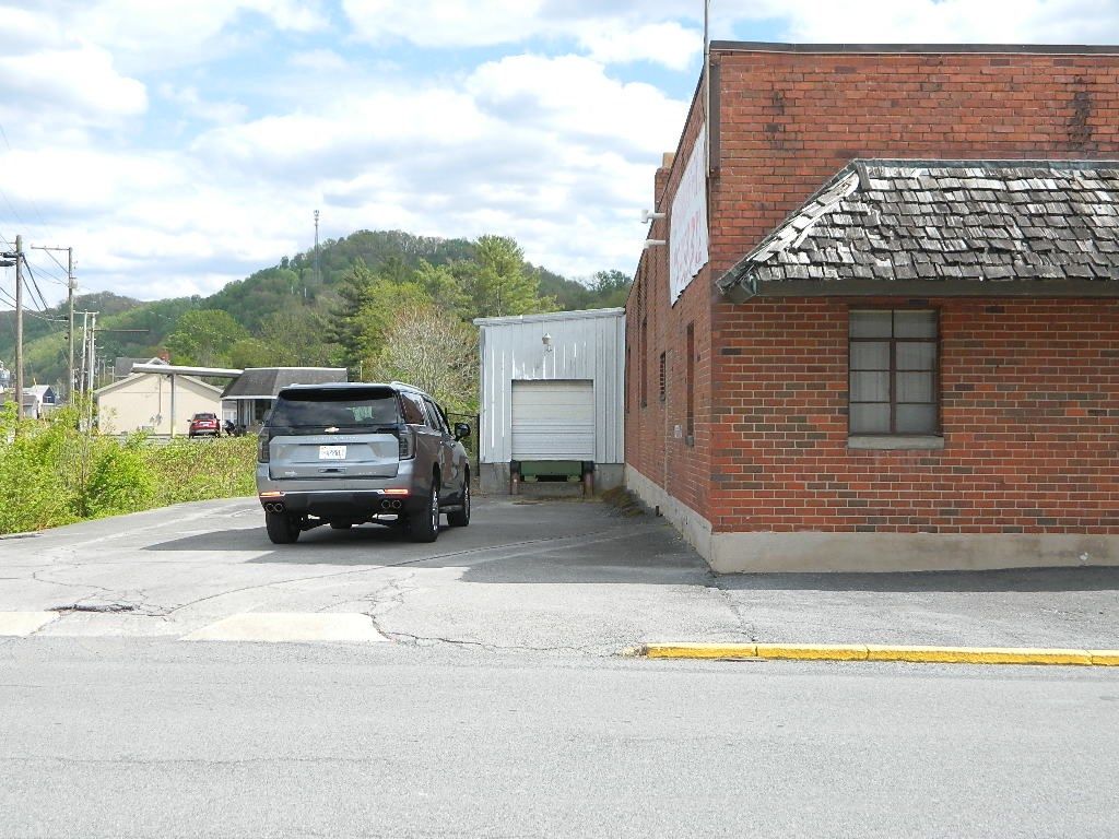 Photo of 236 East High Street, Marion, VA 24354 (MLS # 109779)