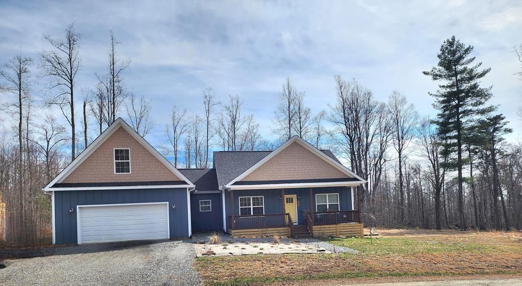 Photo of 587 Seven Springs Pkwy, Fancy Gap, VA 24328 (MLS # 109350)