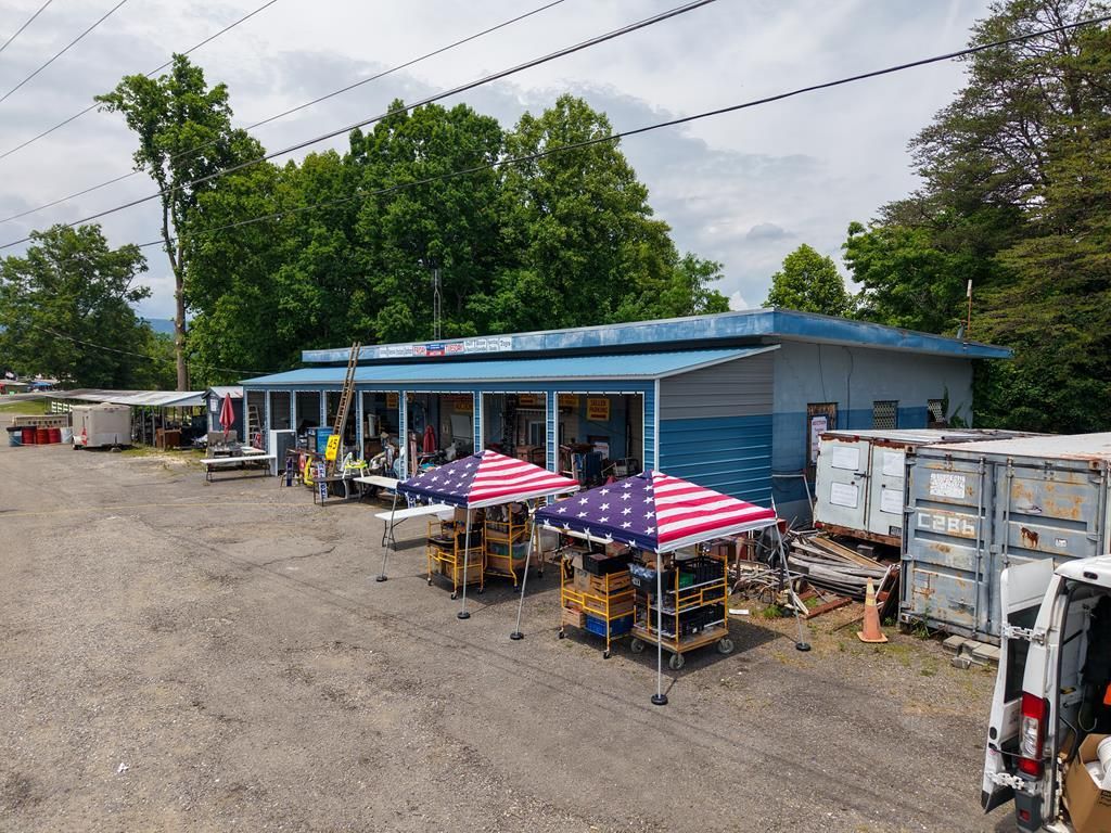 Photo of 52 15185 Fancy Gap Hwy, Cana, VA 24317 (MLS # 110238)