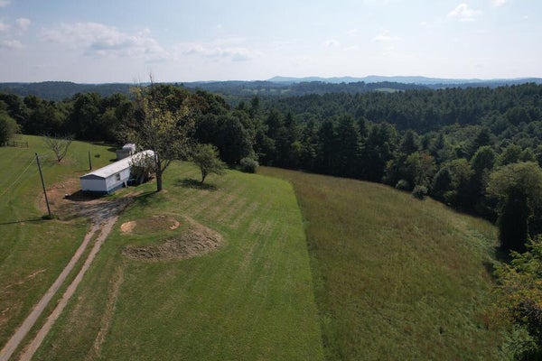 132 LINDALE LN # N, WOODLAWN, VA 24381 - Image 9d5a4f0fccf27ef8ea036ae526d5e0eb/2751788945