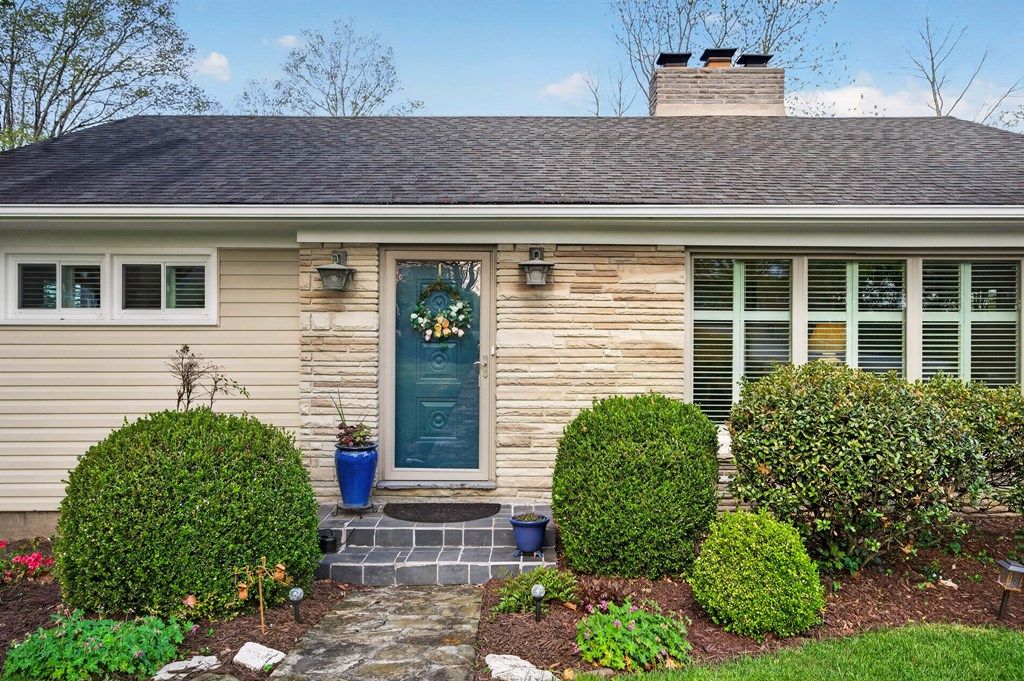 Photo of 859 Mountain View Drive, Marion, VA 24354 (MLS # 109791)