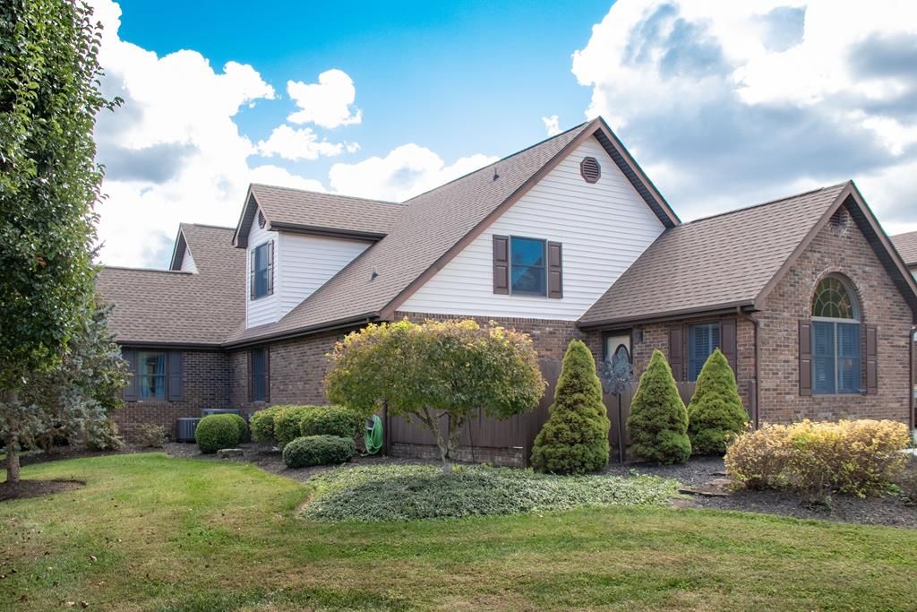 Photo of 19408 Country Drive, Abingdon, VA 24211 (MLS # 103776)