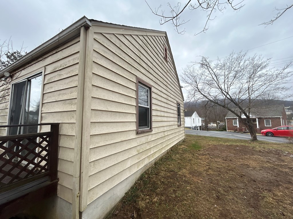 316 SUNSET DRIVE