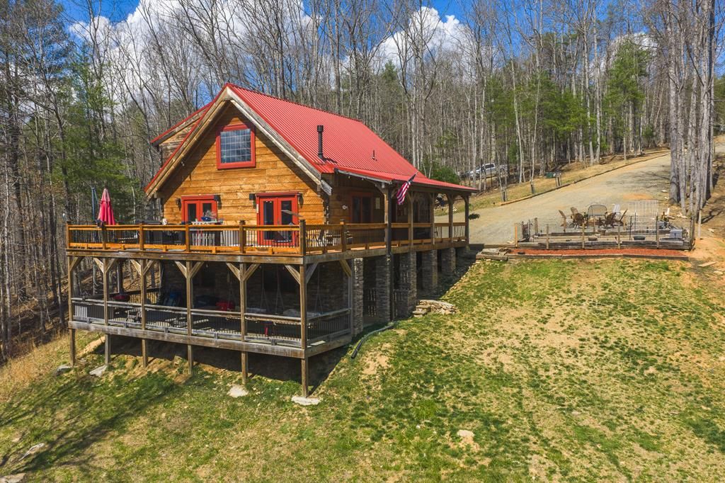 Photo of 1670 Brick Haven Ln, Hillsville, VA 24343 (MLS # 109548)