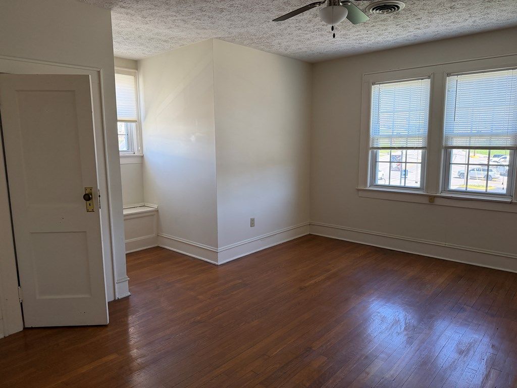 Photo of 122 E Main Street, Lebanon, VA 24266 (MLS # 109353)