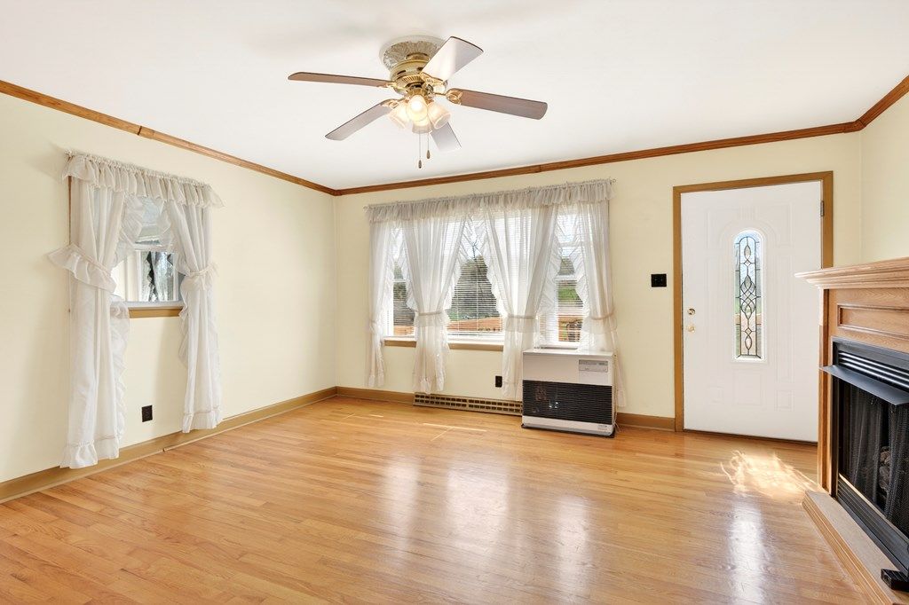 Photo of 147 Colonial Heights, Marion, VA 24354 (MLS # 109521)