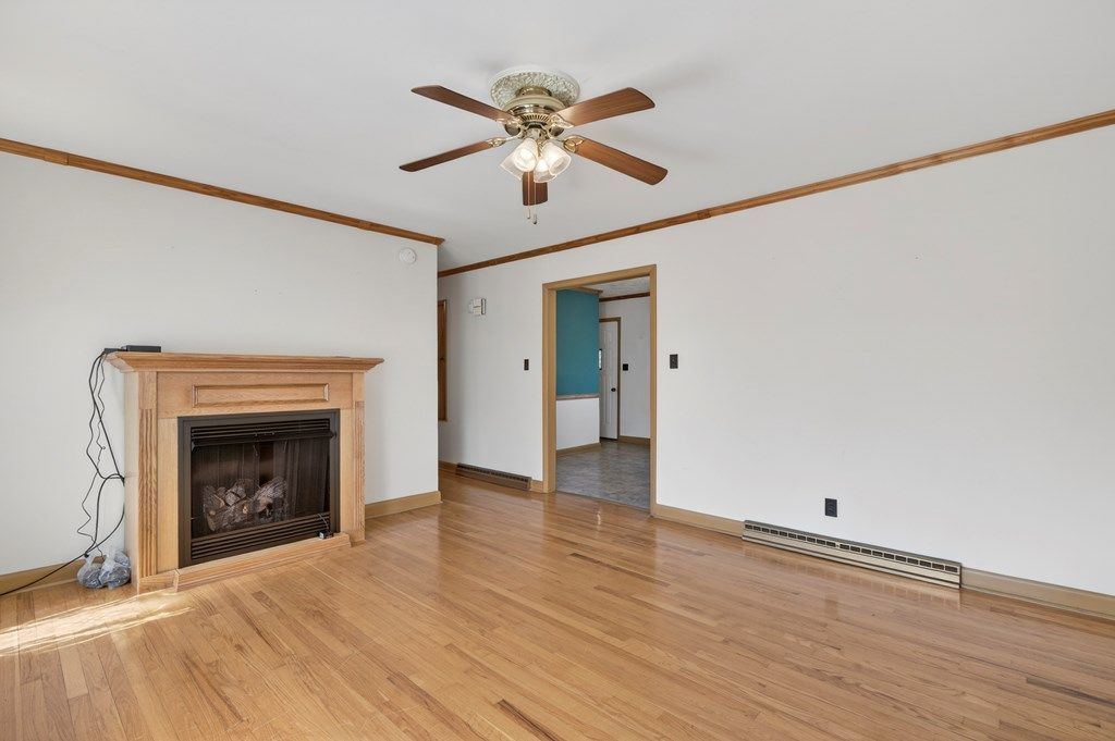 Photo of 147 Colonial Heights, Marion, VA 24354 (MLS # 109521)