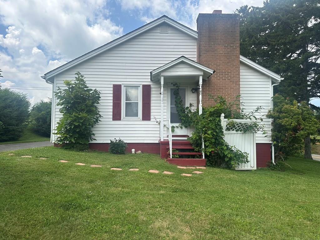 Photo of 22 Arch Barrett Dr, Rosedale, VA 24280 (MLS # 110797)