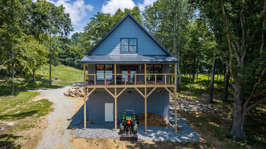 Photo of 1867 Point Lookout Ln, Independence, VA 24348 (MLS # 111141)