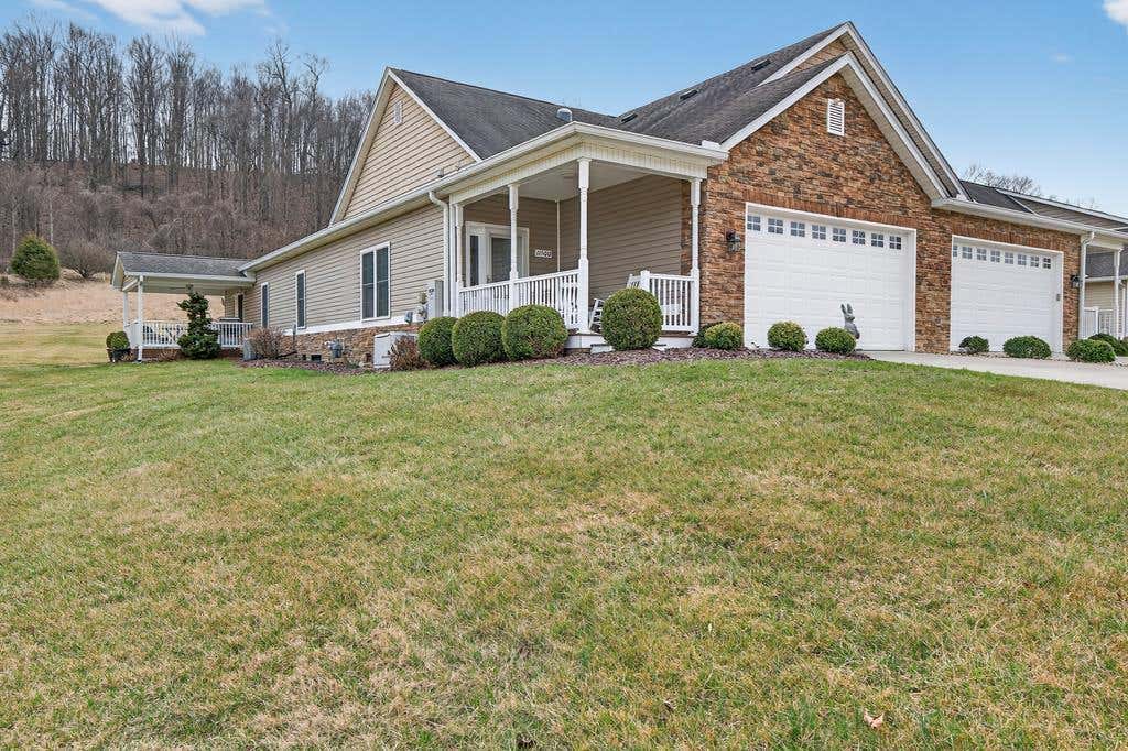 Photo of 11500 Meadowood Drive, Bristol, VA 24202 (MLS # 111135)