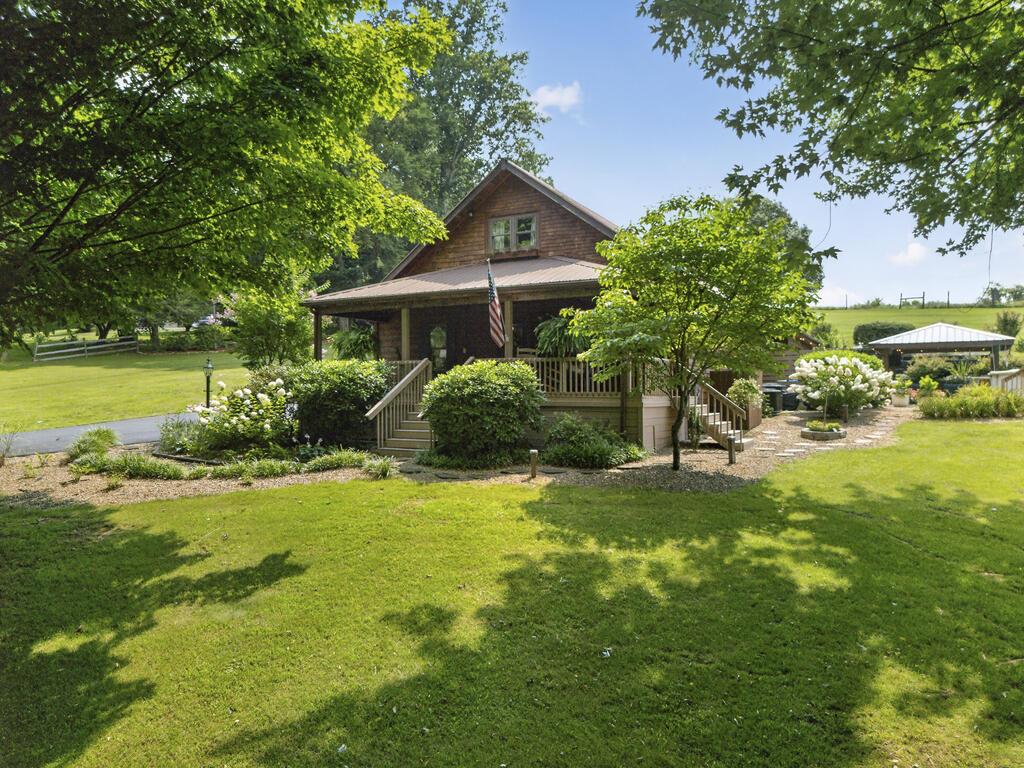 Photo of 19308 Tulip Tree Ln, Meadowview, VA 24361 (MLS # 112267)