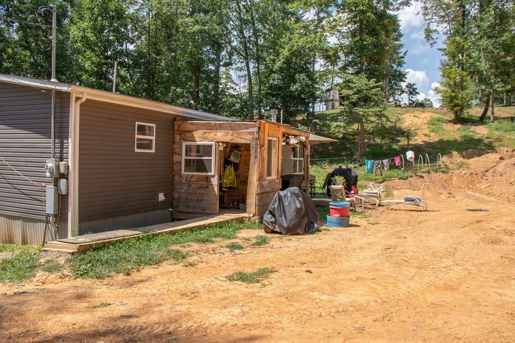 Abingdon, Virginia 24211, United States, 3 Bedrooms Bedrooms, ,2 BathroomsBathrooms,Residential,Active,167248