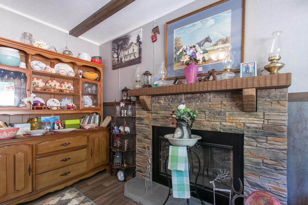 Abingdon, Virginia 24211, United States, 3 Bedrooms Bedrooms, ,2 BathroomsBathrooms,Residential,Active,167248