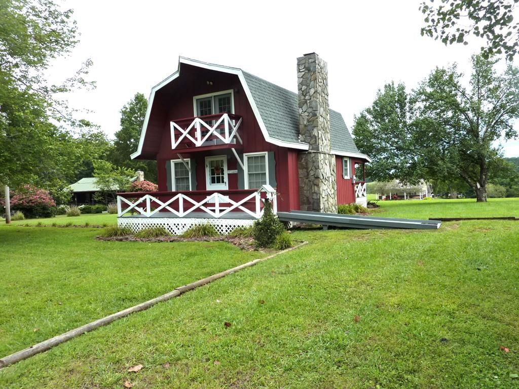 Photo of 233 Alpine Crest, Fancy Gap, VA 24328 (MLS # 103349)