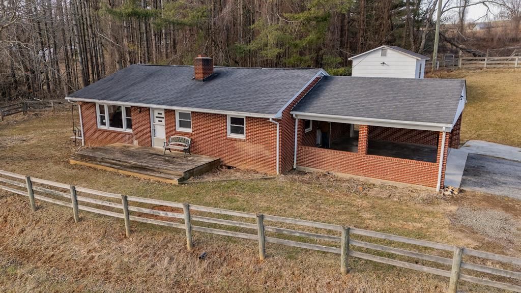 Photo of 109 Floyd Mountain Lane, Galax, VA 24333 (MLS # 105939)