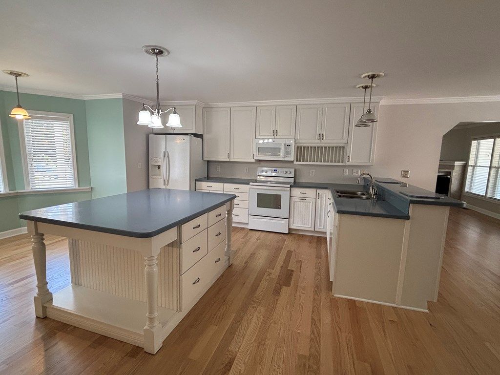 Photo of 310 Terry Drive, Richlands, VA 24641 (MLS # 103959)