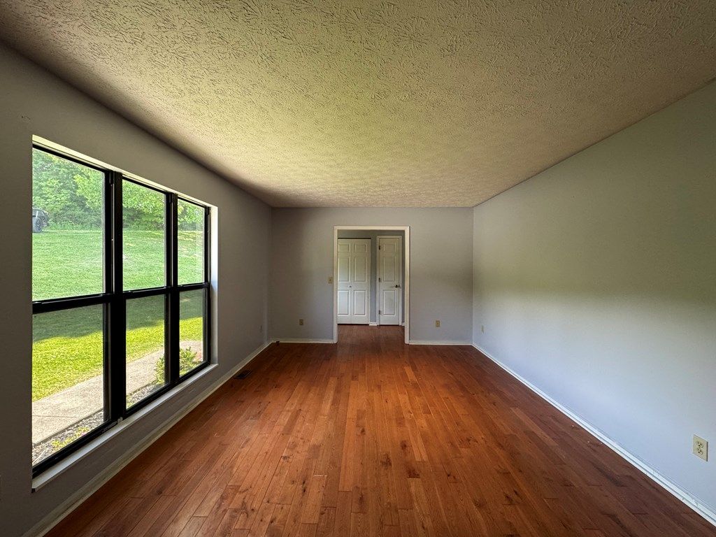 Photo of 237 Glade Drive, Tazewell, VA 24651 (MLS # 110194)