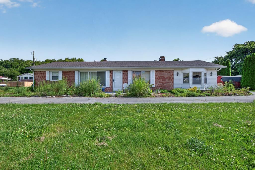 Photo of 189 Deerfield Ln, Marion, VA 24354 (MLS # 110716)