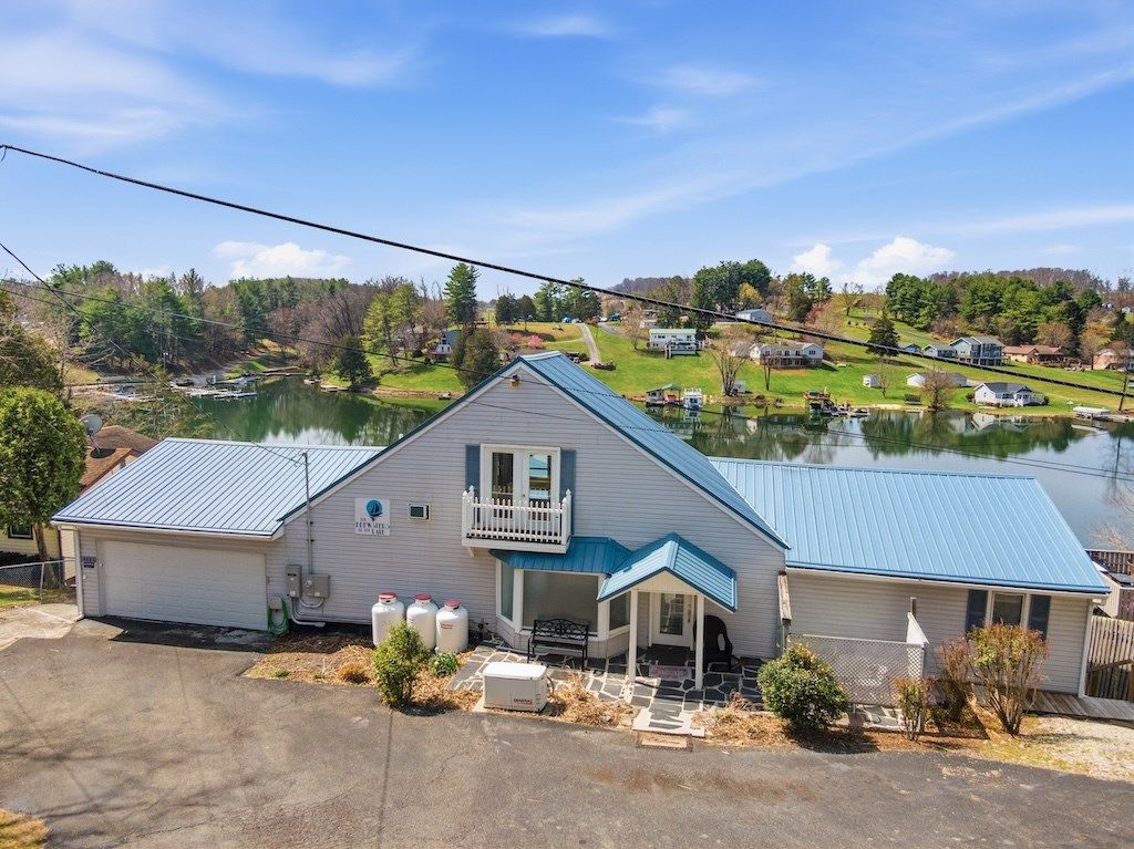 Photo of 4983 Blue Sky Ln, Dublin, VA 24084 (MLS # 110116)