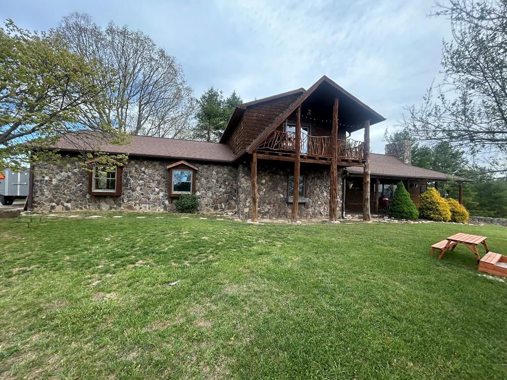 Photo of 974 Huckleberry Rd, Crockett, VA 24323 (MLS # 109759)