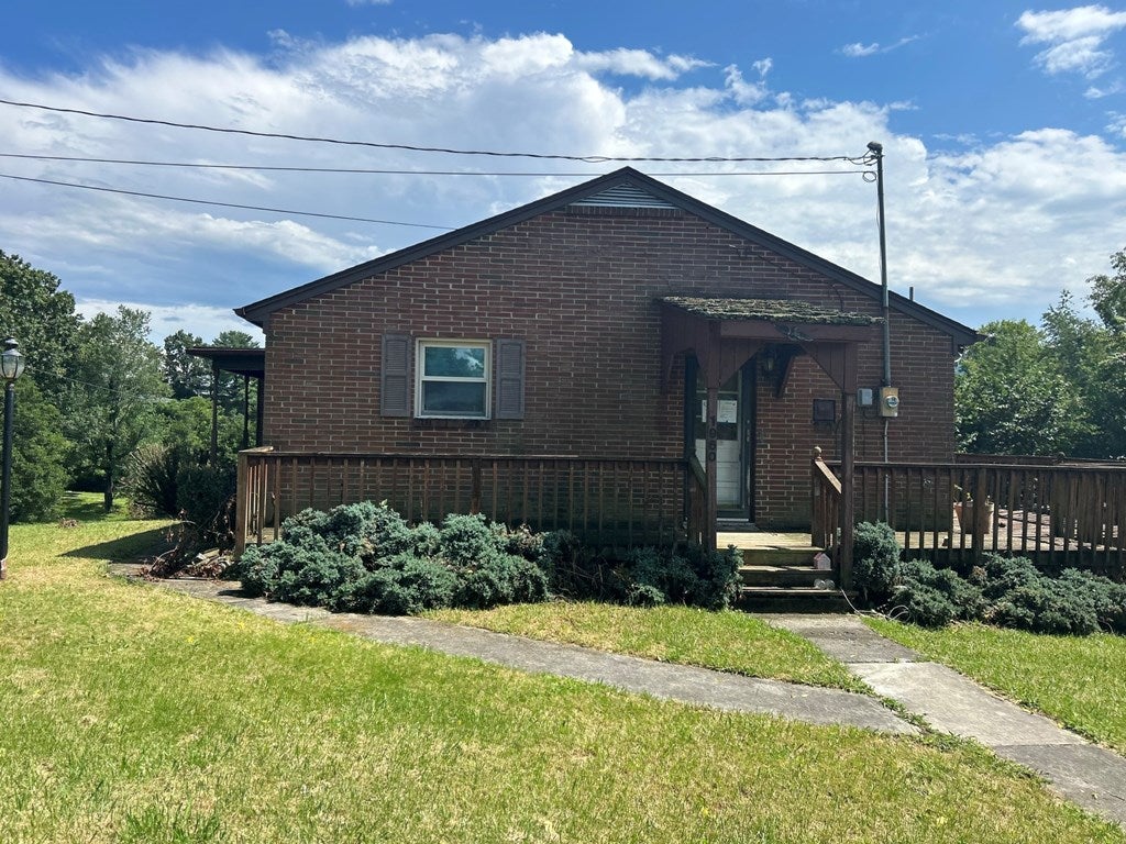 1960 PEAKLAND ROAD