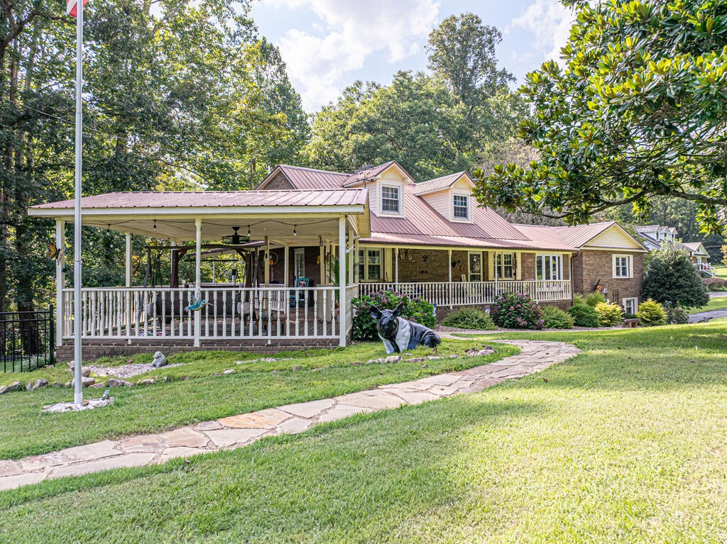 Photo of 16234 Moccasin Cir, Abingdon, VA 24210 (MLS # 111623)