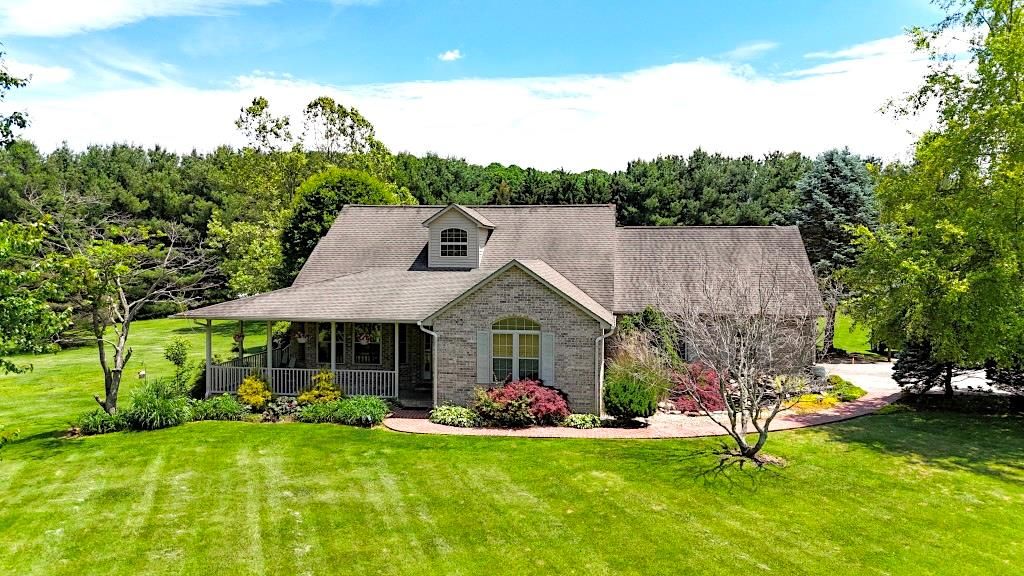 Photo of 903 Country View Road, Rural Retreat, VA 24368 (MLS # 110476)