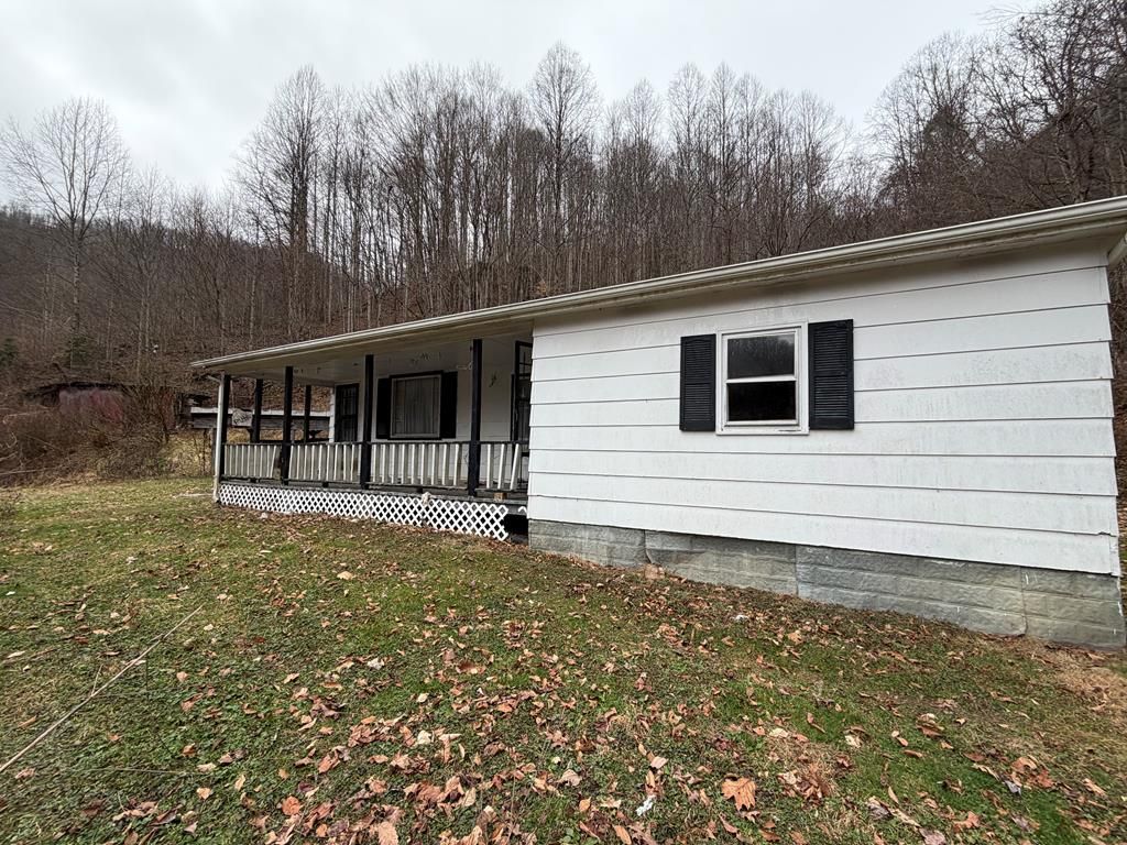 Photo of 1342 Quinn Branch Rd, Honaker, VA 24260 (MLS # 104459)