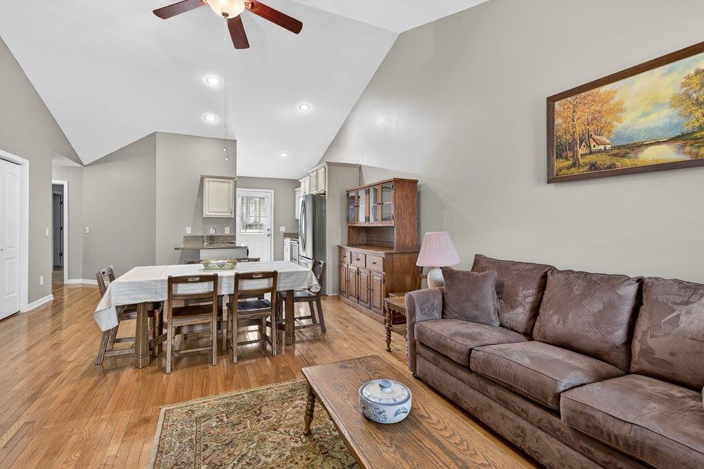 Photo of 527 Redstone Drive #9 DR, Bristol, TN 37620 (MLS # 110308)