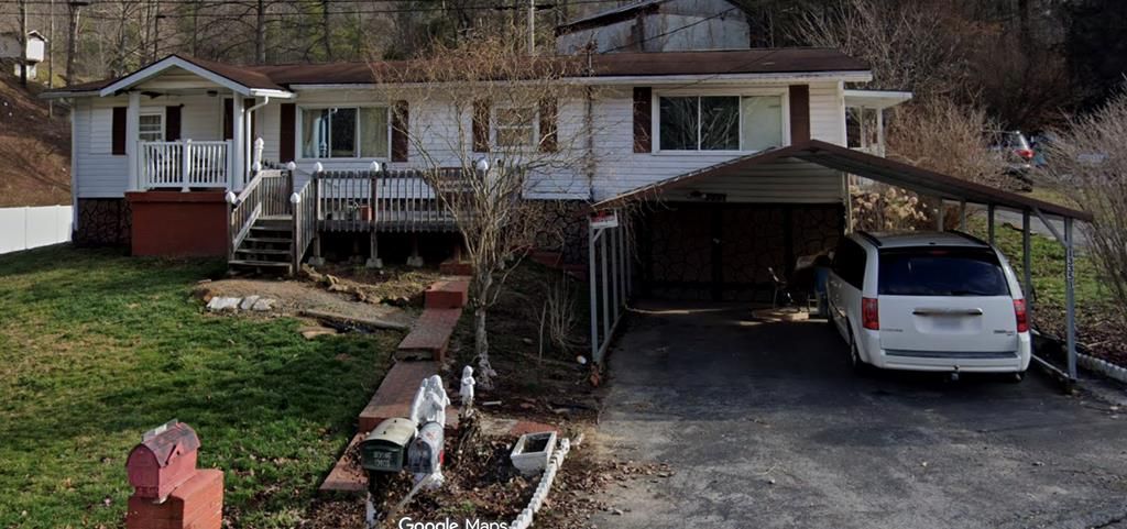 Photo of 13351 Banner Mountain Rd, Coeburn, VA 24230 (MLS # 103664)