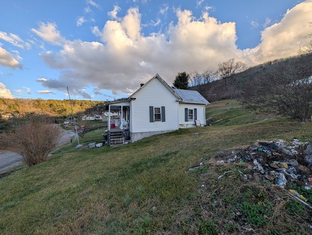 Photo of 1023 Ramsey Mountain Road, Max Meadows, VA 24368 (MLS # 104248)