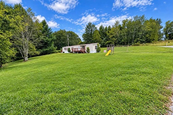 611 ARROWHEAD CIR, CEDAR BLUFF, VA 24609 - Image a8a768f1cd486eaefd119a4e5a00e906/320765663