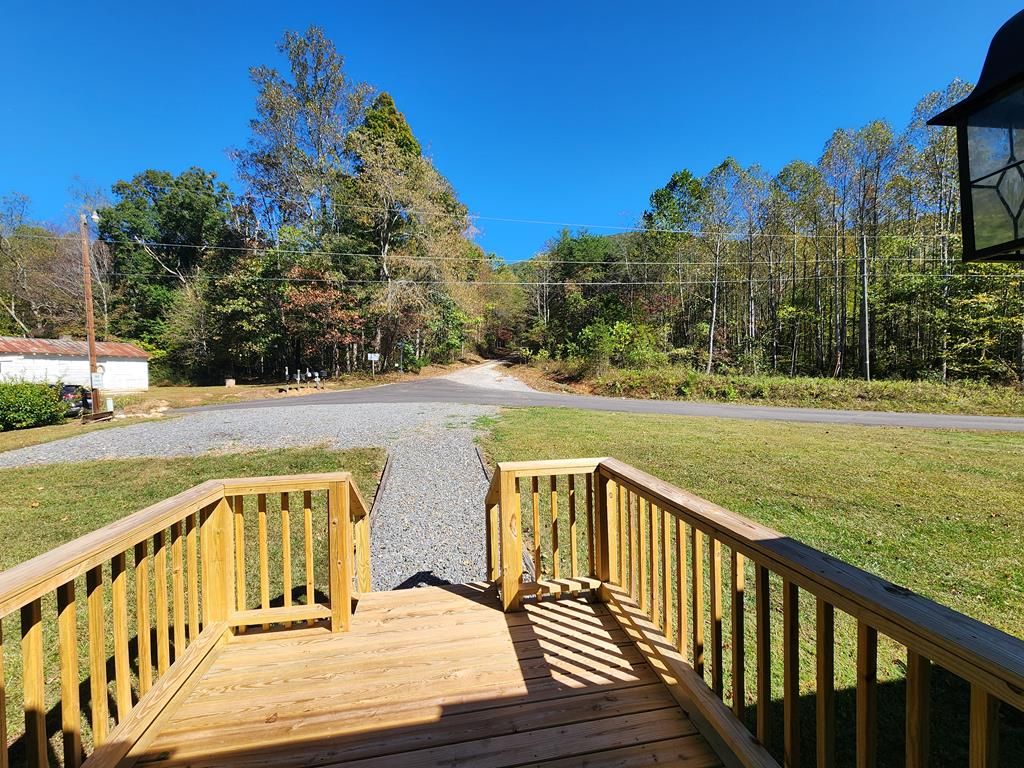 Photo of 947 Valley End, Ararat, VA 24053 (MLS # 104293)