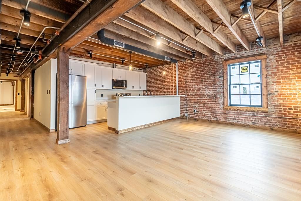 Photo of 453500 E Main St, Kingsport, TN 37660 (MLS # 104731)