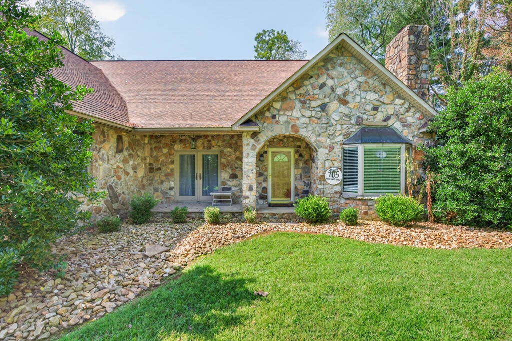 705 N 30th Street