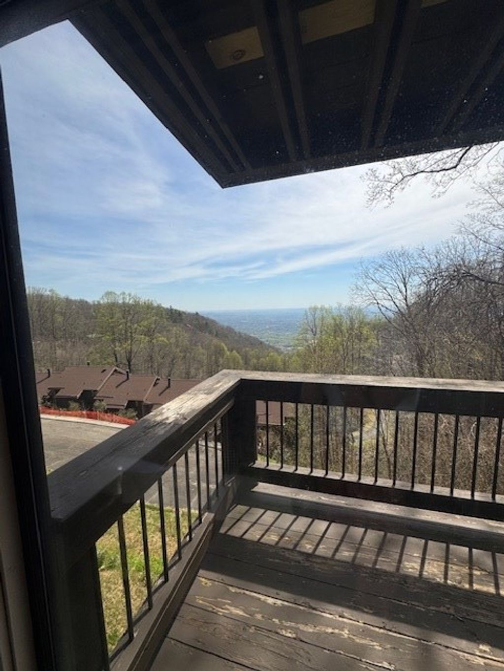 Photo of 197 Buck Hollar Rd, Hillsville, VA 24343 (MLS # 109581)
