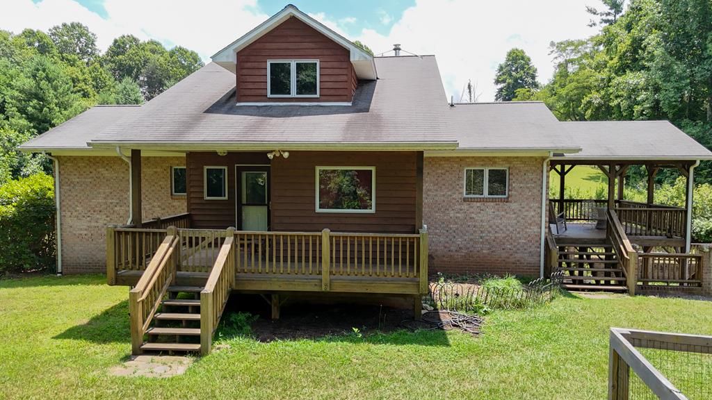 Photo of 931 Maple Shade Rd, Laurel Fork, VA 24352 (MLS # 98810)