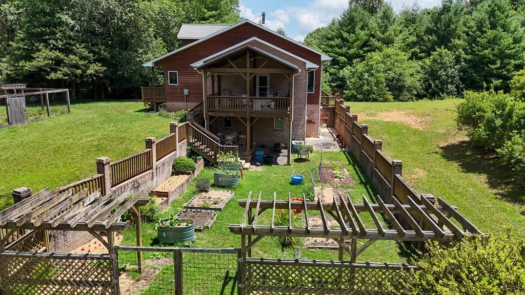 Photo of 931 Maple Shade Rd, Laurel Fork, VA 24352 (MLS # 98810)
