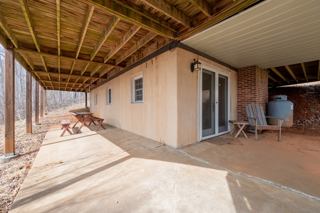 Dugspur, Virginia 24325, United States, 3 Bedrooms Bedrooms, ,2 BathroomsBathrooms,Residential,Active,89861