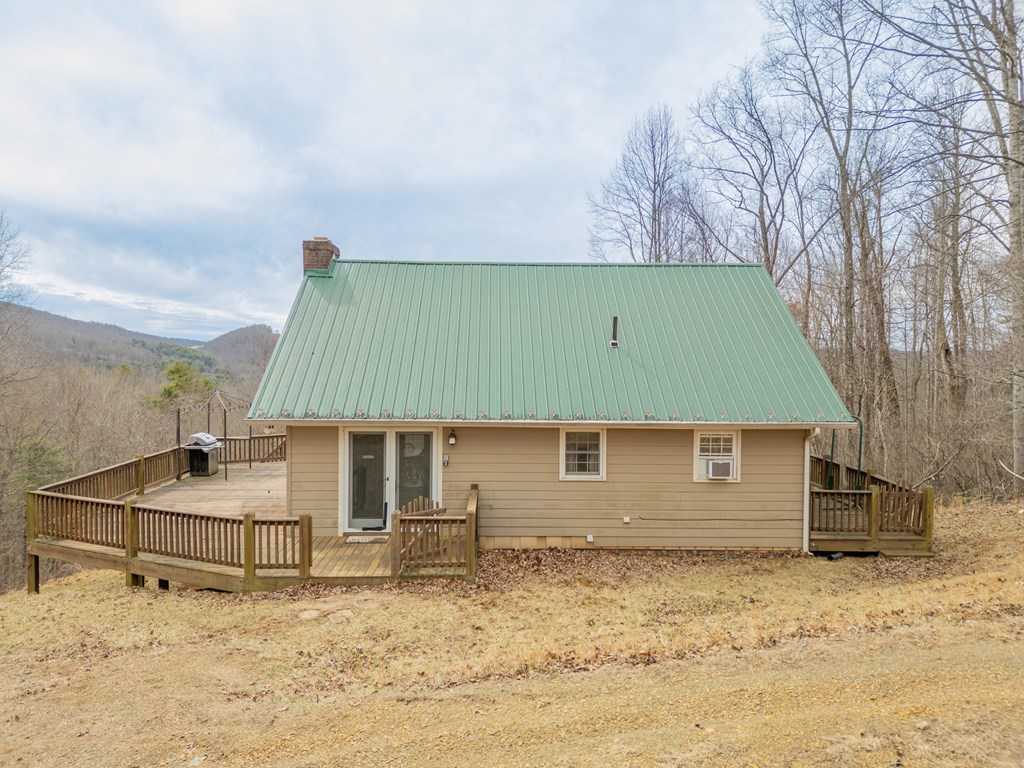 Dugspur, Virginia 24325, United States, 3 Bedrooms Bedrooms, ,2 BathroomsBathrooms,Residential,Active,89861