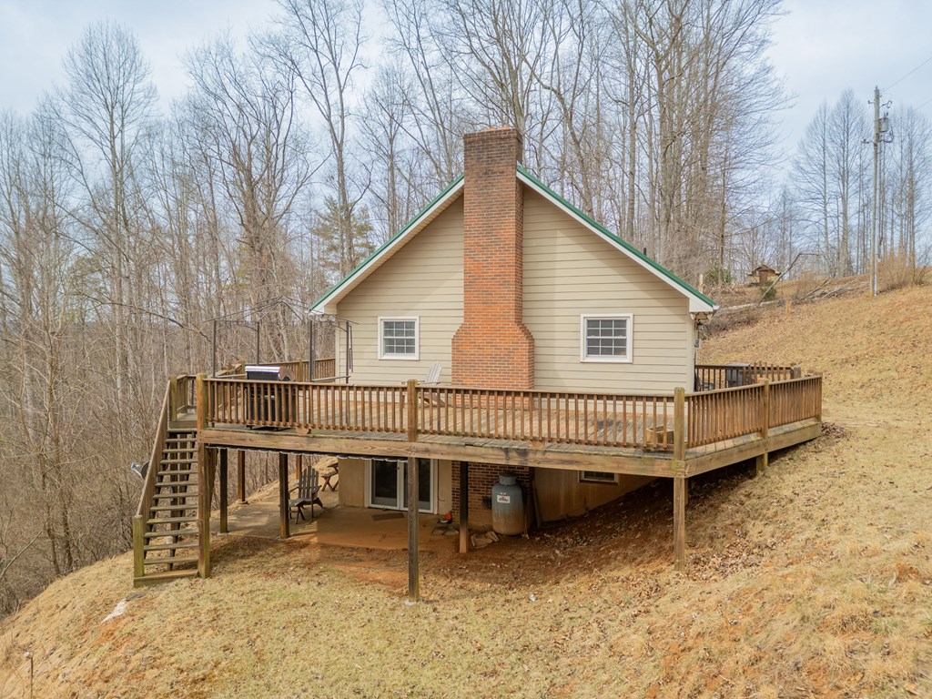 Dugspur, Virginia 24325, United States, 3 Bedrooms Bedrooms, ,2 BathroomsBathrooms,Residential,Active,89861