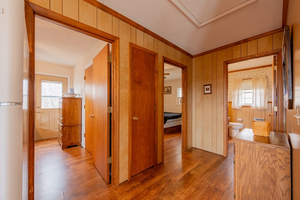 Dugspur, Virginia 24325, United States, 3 Bedrooms Bedrooms, ,2 BathroomsBathrooms,Residential,Active,89861