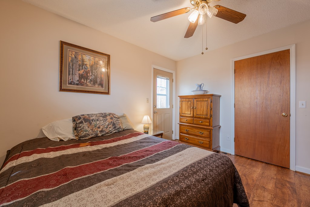 Dugspur, Virginia 24325, United States, 3 Bedrooms Bedrooms, ,2 BathroomsBathrooms,Residential,Active,89861