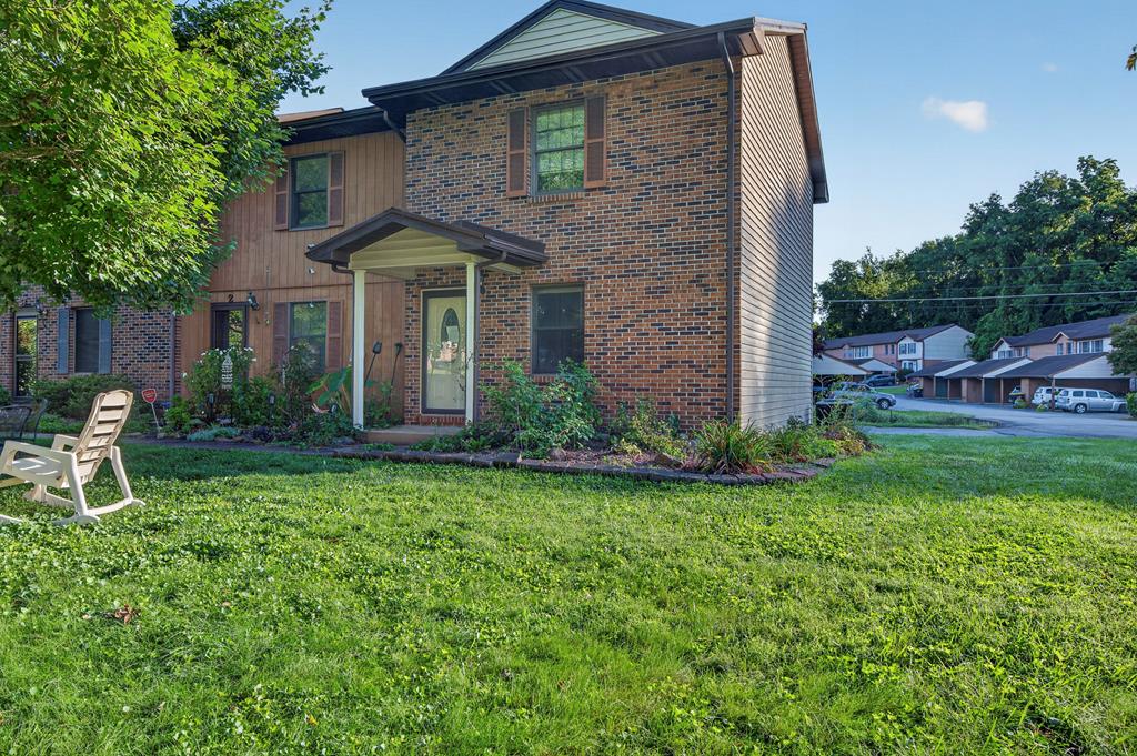 Photo of 286 Edmond Dr, Abingdon, VA 24210 (MLS # 111342)