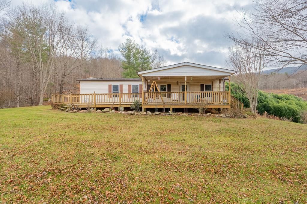 Photo of 451 Summerfield Rd, Independence, VA 24348 (MLS # 104210)