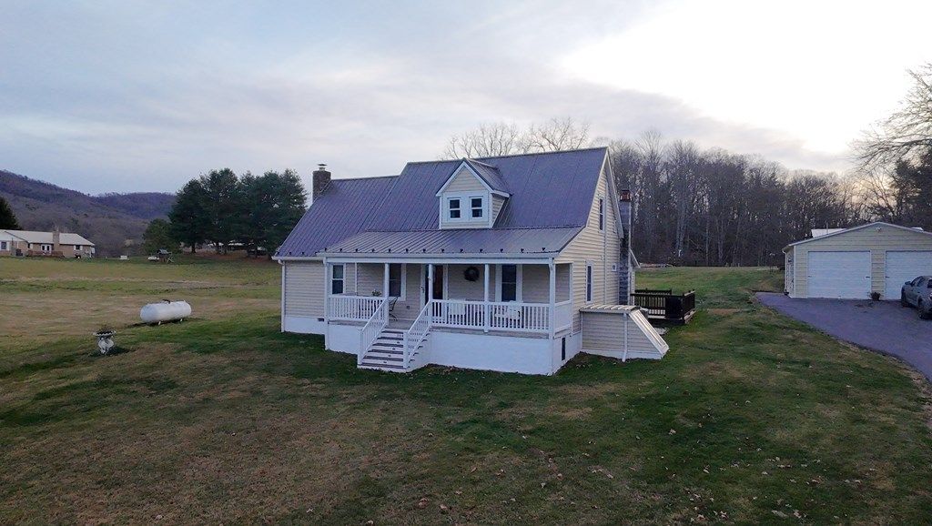 Photo of 38400 Rafferty Road, Chilhowie, VA 24319 (MLS # 104277)