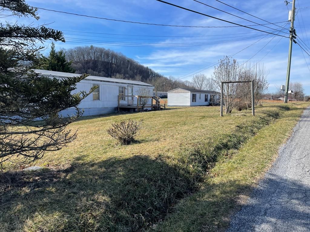 Photo of 15586 Bishop Rd, Chilhowie, VA 24319 (MLS # 104601)