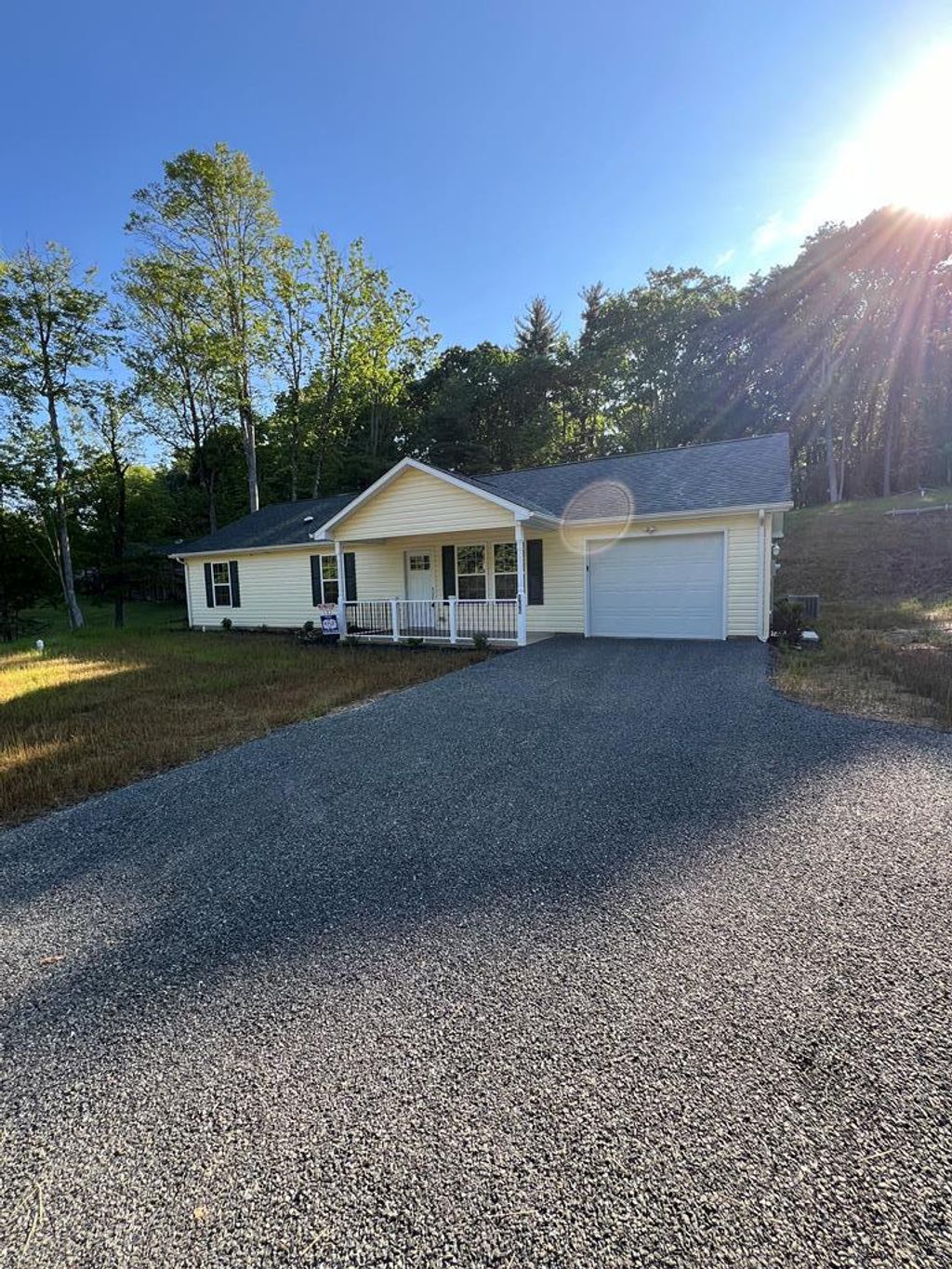 Photo of 106 Rhododendron Ln, Fancy Gap, VA 24328 (MLS # 89183)