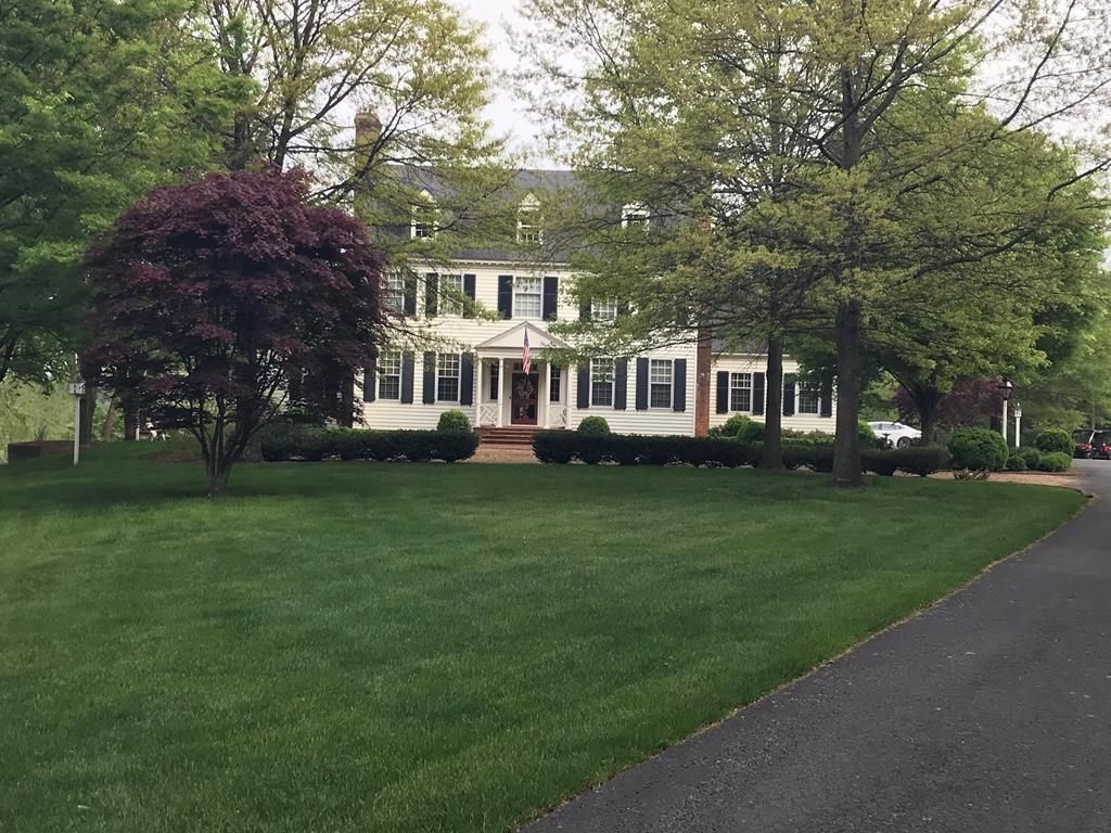 Photo of 910 Gendale Road, Galax, VA 24333 (MLS # 103135)