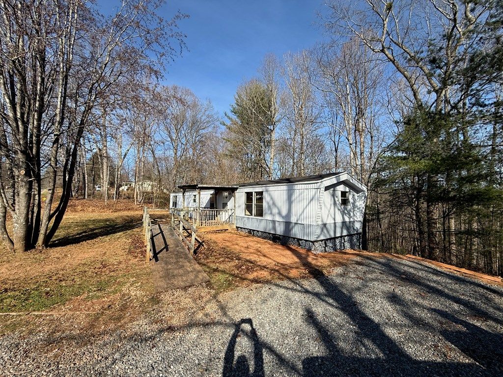 Photo of 303 Flatridge Rd, Cana, VA 24317 (MLS # 104331)